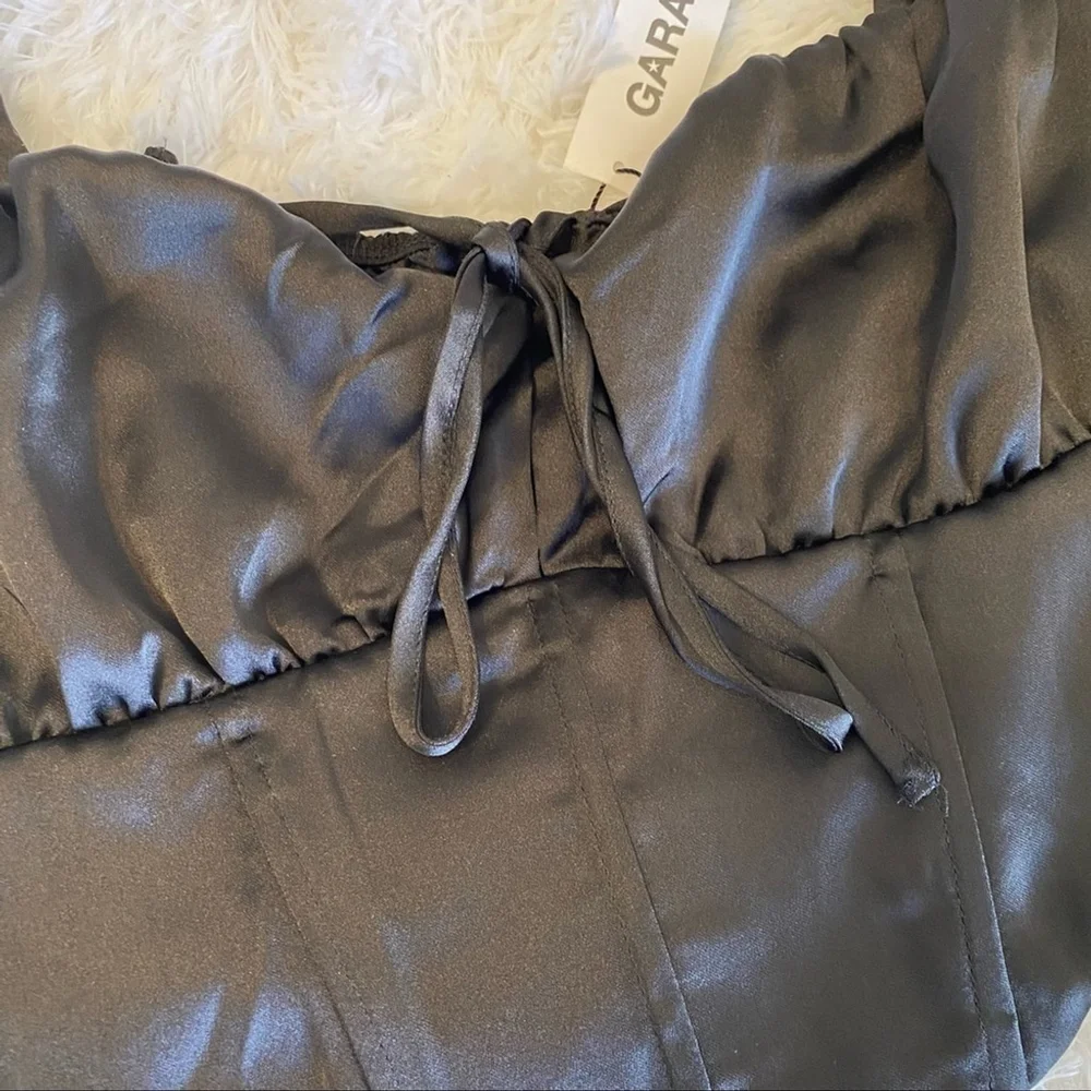 GARAGE Satin Bustier Bralette New Black size Large with Ribbing